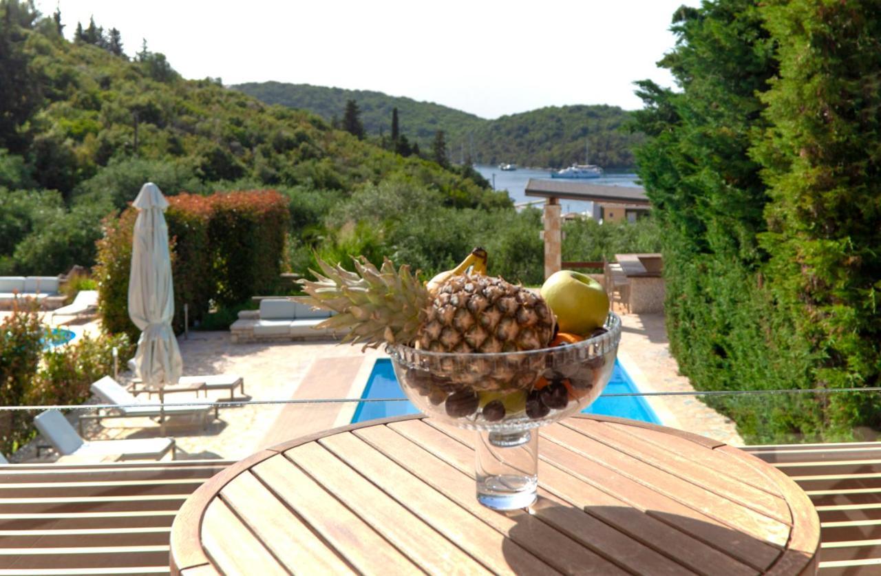 Saz Villas Sívota Екстериор снимка